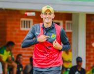 El director técnico ecuatoriano, Nicolás Serrano, en un entrenamiento con la Sub 20 del Atlético Huila