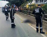 En el sitio se levantaron indicios tras el hecho violento.