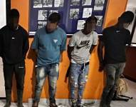 Cuatro detenidos durante el operativo en Buenos Aires.