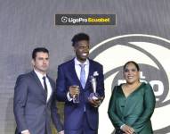 Alexander Domínguez: “Ojalá que podamos tener más éxitos y darle alegría a la gente de Liga de Quito”