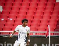Darío Aimar en un partido con Liga de Quito