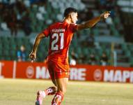 Ángel Ledesma celebra un gol con El Nacional contra el Blooming en el partido de ida de la fase 1 de la Copa Libertadores