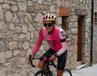 El ciclista ecuatoriano, Richard Carapaz, se prepara en Andorra para enfrentar su reto más importante del año, el Tour de Francia