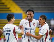 Michael Estrada celebra uno de sus tres goles contra San Antonio por la Copa Ecuador