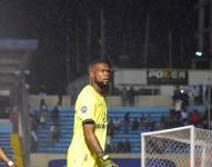 Jostyn Mina acusa a Emelec de falta de pagos.