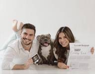 Carlos Scavone y su familia realizando el anuncio a su comunidad de Instagram.