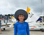 Lorenzo Medina, el joven de 14 años que representa a Ecuador en el Mundial de Velerismo