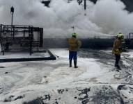 Imagen del incendio en la Refinería de Esmeraldas.