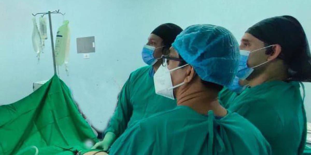 Guayaquil: Hospital Abel Gilbert Pontón abre convocatoria para 19 vacantes en diferentes especialidades