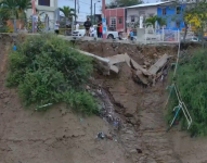 Imagen del barranco caído en el Anconcito en Santa Elena, este fin de semana este 16 de febrero.
