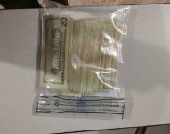 Una parte del dinero que fue recuperado por la Policía Nacional en un operativo.