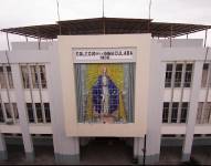 Exteriores de la institución educativa en la calle Eloy Alfaro, en el sur de Guayaquil.
