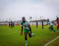Liga de Portoviejo goleó en la ida de los cuartos de final del Ascenso Nacional.
