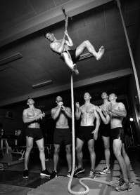 Estos bomberos franceses posan para un calendario benéfico 2016