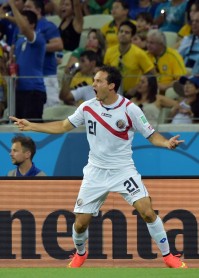 Costa Rica gana 3-1 a Uruguay