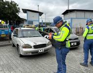 La ATM inspeccionó los vehículos de sus agentes durante un operativo de control.