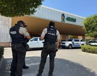 Según el reporte oficial del coronel Pablo Fajardo, jefe de la Policía de Machala, alrededor de las 11:00 de este vienes 26 de diciembre se inició una persecución policial contra dos sujetos.