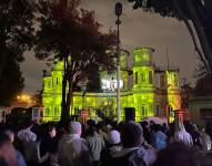 La noche del 23 de agosto, cientos de personas acudieron a las afueras de Observatorio Astronómico.