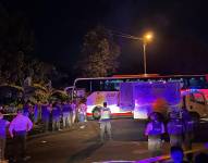La matanza ocurrió pasadas las 20:00. Sujetos que se movilizaban en dos carros interceptaron el bus a la altura del recinto del recinto La Aurora, en la vía Babahoyo-Puebloviejo.