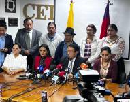 El presidente de la Asamblea Nacional en una rueda de prensa convocada en el Edificio del Parlamento Laboral Ecuatoriano.