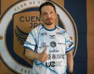 El entrenador de Cuenca Juniors, Leonardo Vanegas