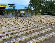 Militares decomisan 1 684 paquetes de cocaína en el río Putumayo, Sucumbíos. Hay dos extranjeros detenidos.