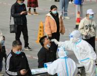 China afronta la ola más grave de coronavirus desde el inicio de la pandemia