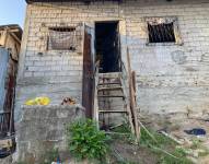 Imagen de la casa donde una madre y sus tres hijas fueron asesinadas en el noroeste de Guayaquil.