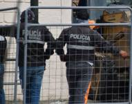 Imagen de policías en los exteriores de la Cárcel de Machala, el 10 de noviembre de 2025.