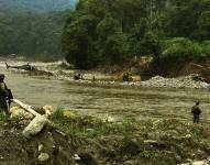 Momento en que los militares ya intervinieron en la zona afectada.