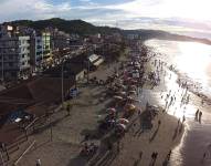 El feriado de Carnaval impulsa el turismo en las playas de Santa Elena y Esmeraldas