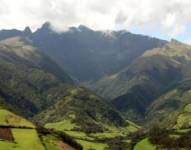 El Pasochoa es una caldera volcánica extinta donde se ha formado un bosque andino.