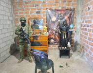 Foto de un altar de la Santa Muerte.