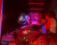 Imagen de migrantes rescatados de un camión en el estado sureño de Chiapas, México.