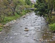 Imagen de archivo de los bajos caudales de ríos en Cuenca.