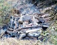 De acuerdo con la Tenencia Política de Simiatug, el siniestro se produjo en una curva de la vía Simiatug–Chigüe.