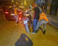 Policías y militares ejecutaron operaciones militares de control de armas, municiones y explosivos en varios sectores de Guayaquil. Foto: FFAA/Archivo/Referencial