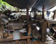 Los detenidos usaban algunos químicos, cuyos residuos iban al riachuelo que desemboca en el río Cofanes. Foto: Referencial