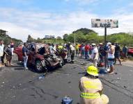 Accidente en la vía Guayaquil-Salinas deja cinco heridos