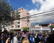 Personal de la Judicatura evacuó el edificio hacia las calles Francisco Salazar y José Tamayo.