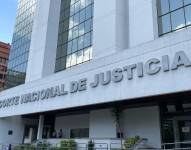 Fachada del edificio de la Corte Nacional de Justicia en el norte de Quito.