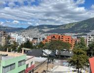 En diferentes zonas de Quito se sintieron los fuertes vientos, este martes 1 de agosto de 2023.
