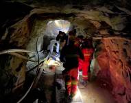 Uno de los cadáveres fue hallado dentro de un túnel, a 100 metros del ingreso a la mina.