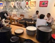 La cocina de Marcando el Camino se encuentra en La Mariscal Sur, en el centro-norte de Quito, a unas cuadras de la Plaza Foch y cerca de instituciones universitarias.