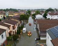 Equipos de rescate en Italia