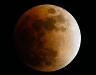 Imagen referencial de un eclipse lunar.