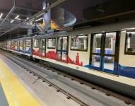 El Metro de Quito cuenta con 18 trenes que funcionan de forma ininterrumpida.