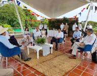 Los mandatarios de Chile, Colombia, Perú y el secretario de Hacienda de México en una reunión con el jefe de Estado Ecuatoriano.