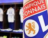 Olympique Lyon desciende por problemas financieros