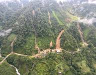 Emergencia provocada por los múltiples derrumbes en la vía Santa Bárbara - Rosa Florida, sector de La Bonita.